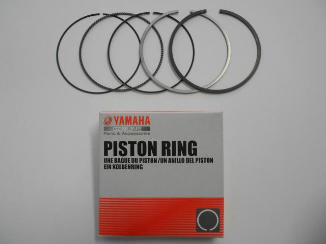 - 4 Set segmenti per pistoni  R6  2006 - 2020